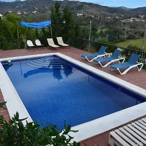 Apartamento-estudio En Con Piscina Málaga